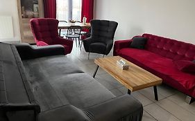 Joliette , 4 Chambres, Wifi